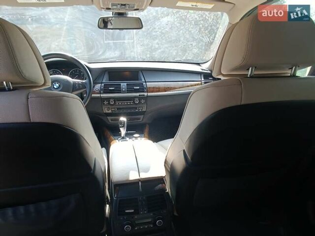 Коричневый БМВ Х5, объемом двигателя 2.99 л и пробегом 240 тыс. км за 18500 $, фото 3 на Automoto.ua