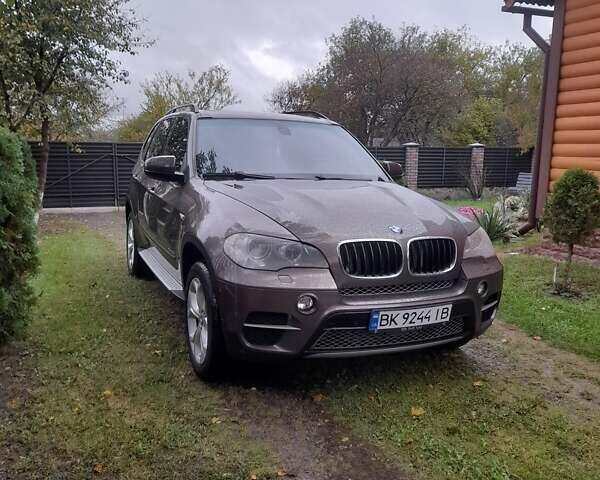 Коричневий БМВ Х5, об'ємом двигуна 2.99 л та пробігом 290 тис. км за 15800 $, фото 8 на Automoto.ua