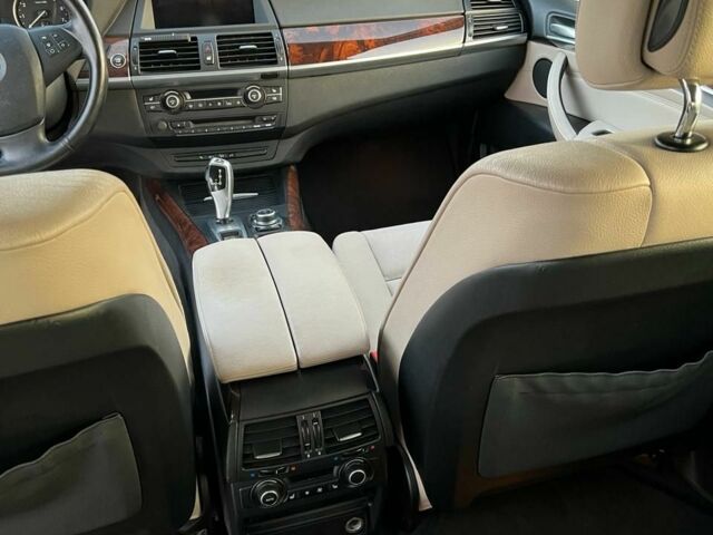 Коричневий БМВ Х5, об'ємом двигуна 3 л та пробігом 267 тис. км за 269 $, фото 7 на Automoto.ua