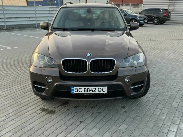 Коричневий БМВ Х5, об'ємом двигуна 3 л та пробігом 267 тис. км за 269 $, фото 4 на Automoto.ua