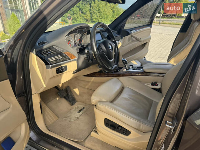 Коричневый БМВ Х5, объемом двигателя 2.98 л и пробегом 360 тыс. км за 16500 $, фото 12 на Automoto.ua