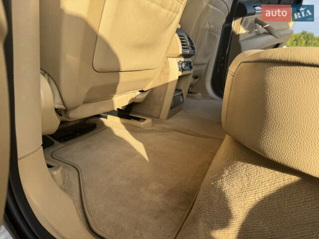 Коричневый БМВ Х5, объемом двигателя 2.98 л и пробегом 360 тыс. км за 16500 $, фото 2 на Automoto.ua