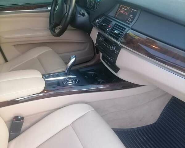 БМВ Х5 2011 у Дніпро (Дніпропетровську) на Automoto.ua Коричневий БМВ Х5, об'ємом двигуна 2.98 л та пробігом 230 тис. км за 15500 $, фото 10 на Automoto.ua