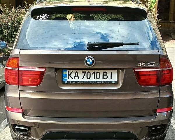 Коричневый БМВ Х5, объемом двигателя 4.4 л и пробегом 255 тыс. км за 16000 $, фото 6 на Automoto.ua