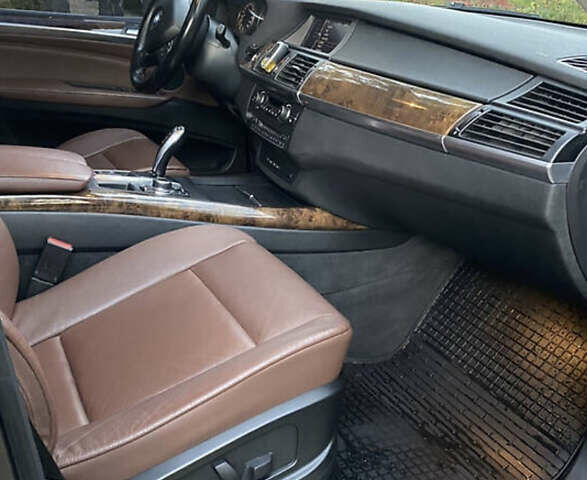 Коричневий БМВ Х5, об'ємом двигуна 3 л та пробігом 232 тис. км за 19800 $, фото 14 на Automoto.ua