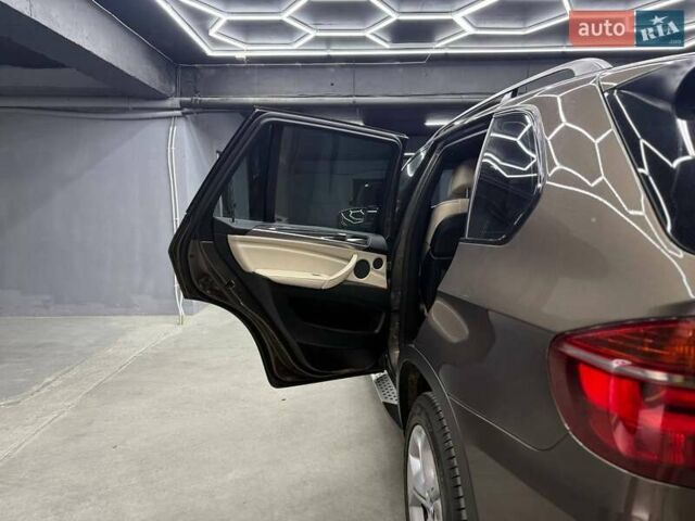 БМВ Х5 2011 в Черновцах на Automoto.ua Коричневый БМВ Х5, объемом двигателя 3 л и пробегом 90 тыс. км за 23000 $, фото 17 на Automoto.ua