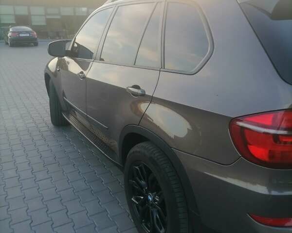 БМВ Х5 2011 у Дніпро (Дніпропетровську) на Automoto.ua Коричневий БМВ Х5, об'ємом двигуна 2.98 л та пробігом 230 тис. км за 15500 $, фото 9 на Automoto.ua