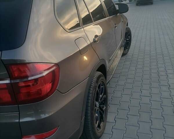 БМВ Х5 2011 у Дніпро (Дніпропетровську) на Automoto.ua Коричневий БМВ Х5, об'ємом двигуна 2.98 л та пробігом 230 тис. км за 15500 $, фото 6 на Automoto.ua