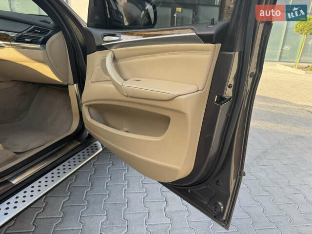 Коричневый БМВ Х5, объемом двигателя 2.98 л и пробегом 360 тыс. км за 16500 $, фото 7 на Automoto.ua