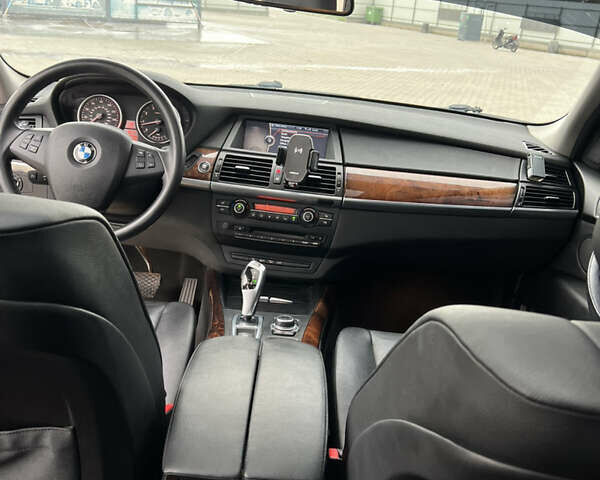 Коричневый БМВ Х5, объемом двигателя 2.98 л и пробегом 418 тыс. км за 10800 $, фото 31 на Automoto.ua