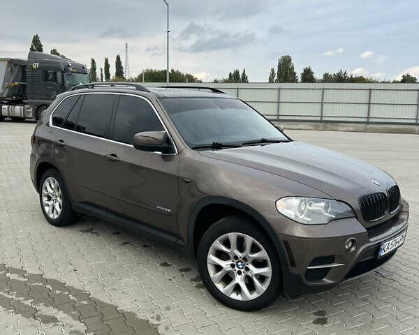 Коричневый БМВ Х5, объемом двигателя 2.98 л и пробегом 418 тыс. км за 10800 $, фото 13 на Automoto.ua