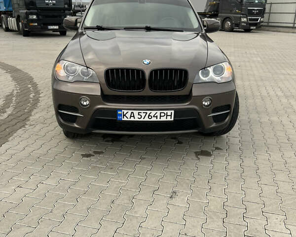 Коричневый БМВ Х5, объемом двигателя 2.98 л и пробегом 418 тыс. км за 12000 $, фото 11 на Automoto.ua