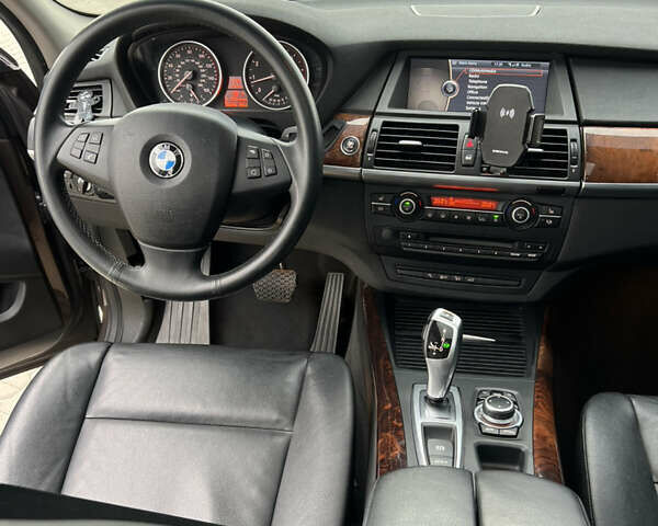 Коричневый БМВ Х5, объемом двигателя 2.98 л и пробегом 418 тыс. км за 10800 $, фото 33 на Automoto.ua