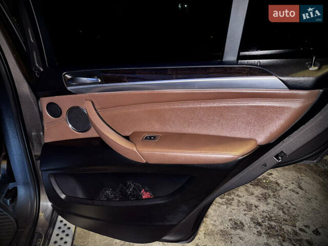 Коричневый БМВ Х5, объемом двигателя 2.98 л и пробегом 192 тыс. км за 22000 $, фото 6 на Automoto.ua