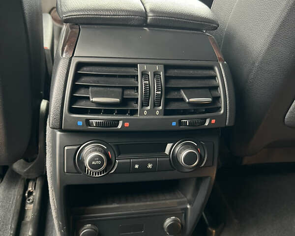 Коричневый БМВ Х5, объемом двигателя 2.98 л и пробегом 418 тыс. км за 10800 $, фото 26 на Automoto.ua