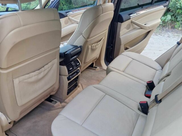 Коричневый БМВ Х5, объемом двигателя 3 л и пробегом 82 тыс. км за 18500 $, фото 11 на Automoto.ua