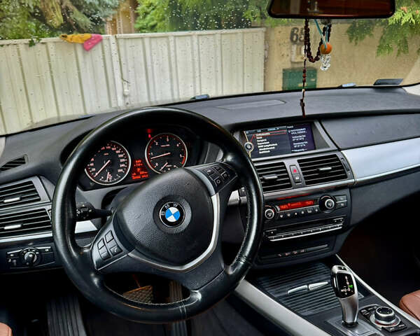 Коричневый БМВ Х5, объемом двигателя 3 л и пробегом 207 тыс. км за 22700 $, фото 19 на Automoto.ua