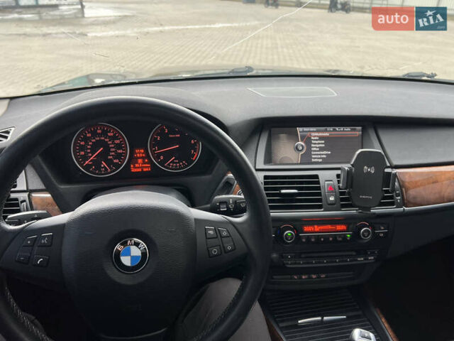 Коричневый БМВ Х5, объемом двигателя 2.98 л и пробегом 418 тыс. км за 10800 $, фото 29 на Automoto.ua