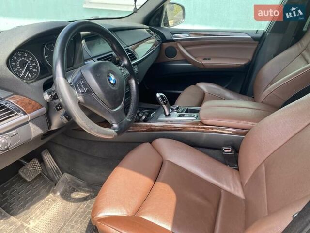 Коричневый БМВ Х5, объемом двигателя 3 л и пробегом 340 тыс. км за 15999 $, фото 9 на Automoto.ua