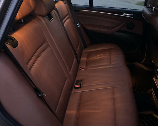 Коричневый БМВ Х5, объемом двигателя 3 л и пробегом 360 тыс. км за 16500 $, фото 8 на Automoto.ua