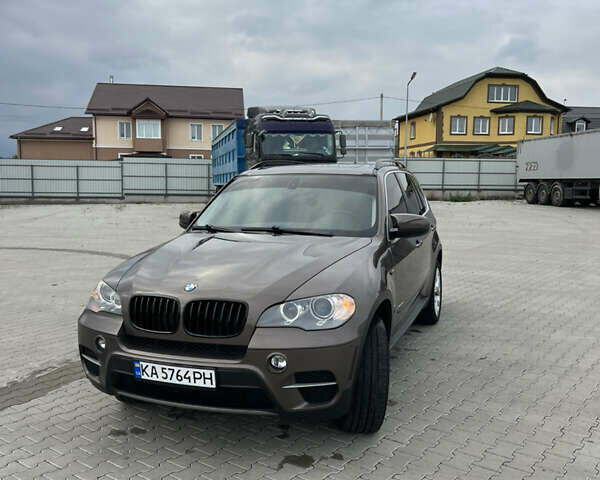 Коричневый БМВ Х5, объемом двигателя 2.98 л и пробегом 418 тыс. км за 10800 $, фото 18 на Automoto.ua