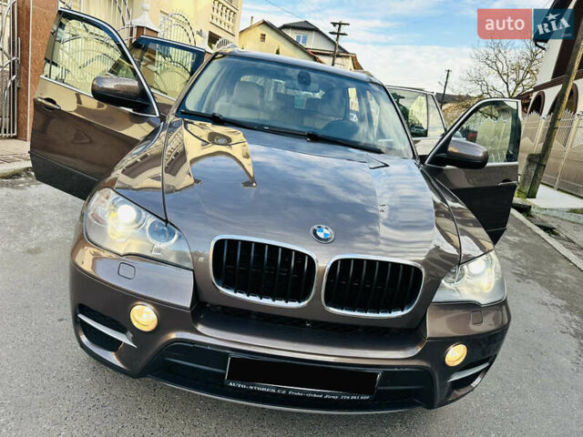 Коричневый БМВ Х5, объемом двигателя 3 л и пробегом 227 тыс. км за 15700 $, фото 53 на Automoto.ua