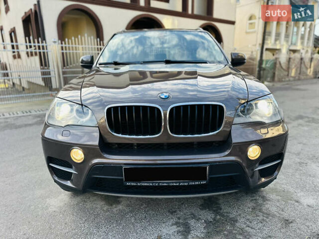 Коричневый БМВ Х5, объемом двигателя 3 л и пробегом 227 тыс. км за 15700 $, фото 60 на Automoto.ua