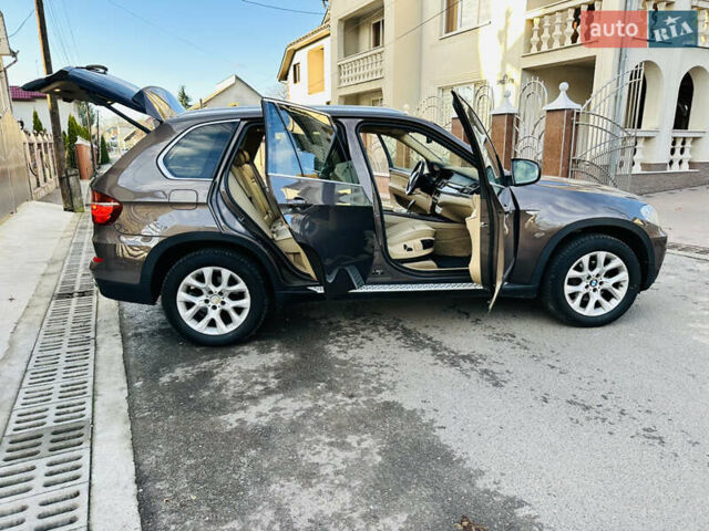 Коричневый БМВ Х5, объемом двигателя 3 л и пробегом 227 тыс. км за 15700 $, фото 112 на Automoto.ua