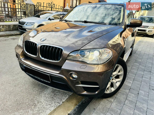Коричневый БМВ Х5, объемом двигателя 3 л и пробегом 227 тыс. км за 15700 $, фото 94 на Automoto.ua