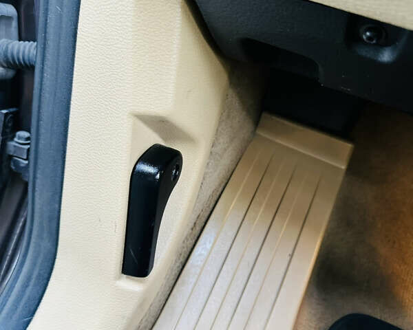 Коричневый БМВ Х5, объемом двигателя 3 л и пробегом 227 тыс. км за 15700 $, фото 74 на Automoto.ua