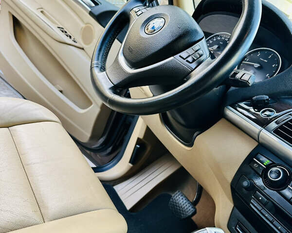 Коричневый БМВ Х5, объемом двигателя 3 л и пробегом 227 тыс. км за 15700 $, фото 52 на Automoto.ua