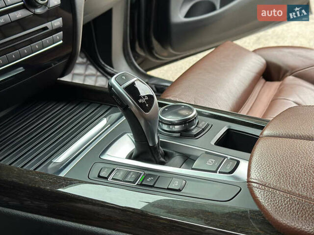 Коричневий БМВ Х5, об'ємом двигуна 2.99 л та пробігом 208 тис. км за 27000 $, фото 21 на Automoto.ua