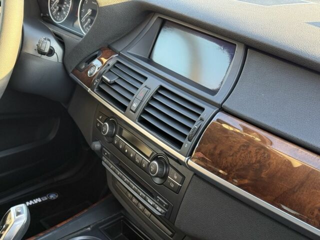 Коричневий БМВ Х5, об'ємом двигуна 3 л та пробігом 199 тис. км за 42000 $, фото 7 на Automoto.ua