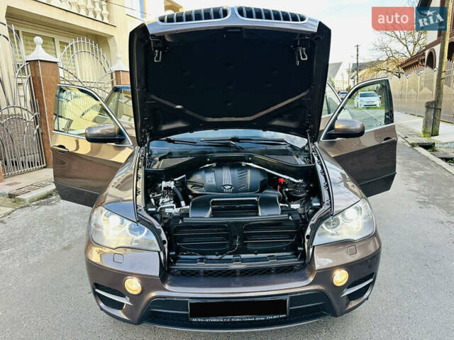 Коричневый БМВ Х5, объемом двигателя 3 л и пробегом 227 тыс. км за 15700 $, фото 54 на Automoto.ua