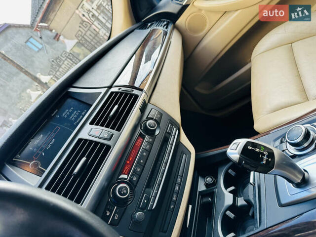 Коричневый БМВ Х5, объемом двигателя 3 л и пробегом 227 тыс. км за 15700 $, фото 92 на Automoto.ua
