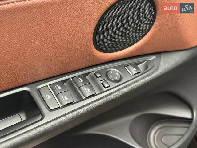 Коричневий БМВ Х5, об'ємом двигуна 2.99 л та пробігом 208 тис. км за 27000 $, фото 19 на Automoto.ua