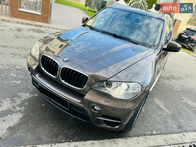 Коричневый БМВ Х5, объемом двигателя 3 л и пробегом 227 тыс. км за 15700 $, фото 27 на Automoto.ua