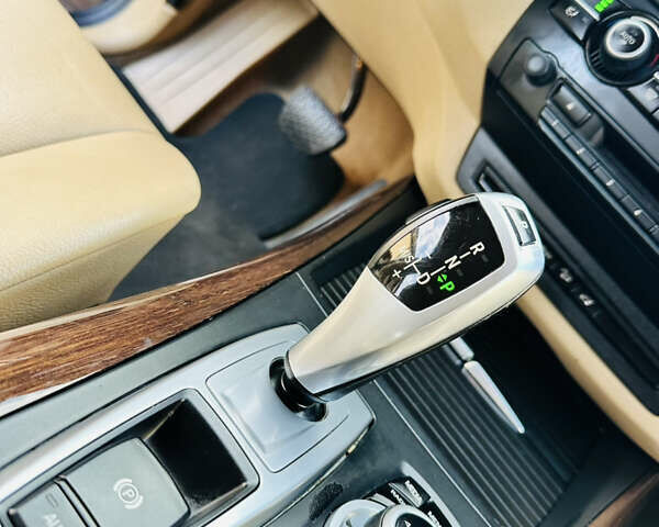 Коричневый БМВ Х5, объемом двигателя 3 л и пробегом 227 тыс. км за 15700 $, фото 8 на Automoto.ua