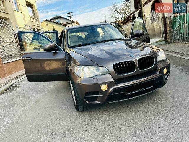 Коричневый БМВ Х5, объемом двигателя 3 л и пробегом 227 тыс. км за 15700 $, фото 122 на Automoto.ua