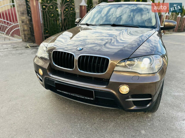 Коричневый БМВ Х5, объемом двигателя 3 л и пробегом 227 тыс. км за 15700 $, фото 107 на Automoto.ua