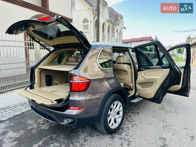 Коричневый БМВ Х5, объемом двигателя 3 л и пробегом 227 тыс. км за 15700 $, фото 38 на Automoto.ua
