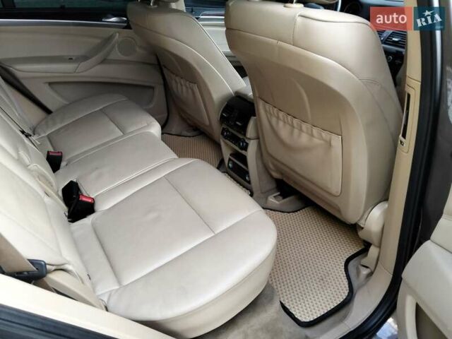 Коричневый БМВ Х5, объемом двигателя 2.98 л и пробегом 190 тыс. км за 13950 $, фото 44 на Automoto.ua