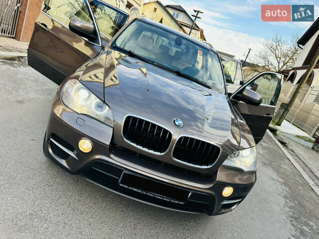 Коричневый БМВ Х5, объемом двигателя 3 л и пробегом 227 тыс. км за 15700 $, фото 103 на Automoto.ua