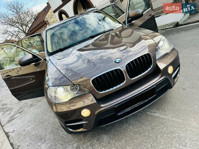 Коричневый БМВ Х5, объемом двигателя 3 л и пробегом 227 тыс. км за 15700 $, фото 121 на Automoto.ua