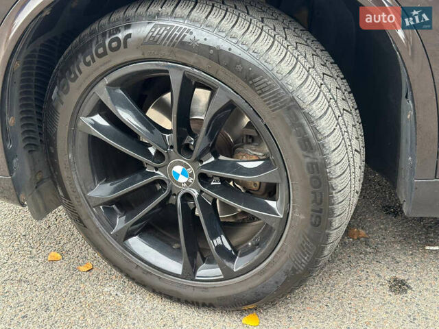 Коричневий БМВ Х5, об'ємом двигуна 2.99 л та пробігом 208 тис. км за 27000 $, фото 48 на Automoto.ua