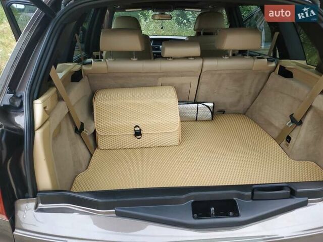 Коричневый БМВ Х5, объемом двигателя 2.98 л и пробегом 120 тыс. км за 16000 $, фото 7 на Automoto.ua