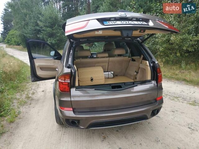Коричневый БМВ Х5, объемом двигателя 2.98 л и пробегом 120 тыс. км за 16000 $, фото 9 на Automoto.ua