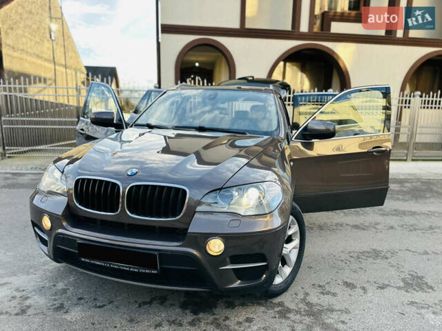 Коричневый БМВ Х5, объемом двигателя 3 л и пробегом 227 тыс. км за 15700 $, фото 63 на Automoto.ua