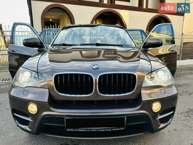Коричневый БМВ Х5, объемом двигателя 3 л и пробегом 227 тыс. км за 15700 $, фото 6 на Automoto.ua