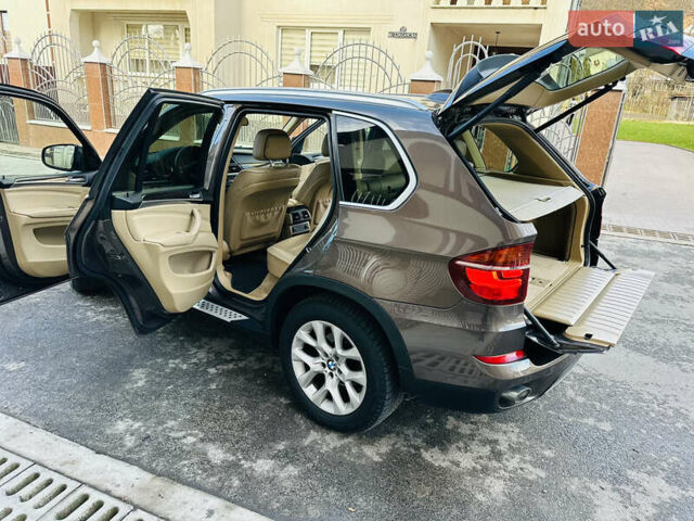 Коричневый БМВ Х5, объемом двигателя 3 л и пробегом 227 тыс. км за 15700 $, фото 39 на Automoto.ua